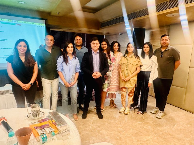 Nitin Raghani with a group of marketers after a personal branding workshop